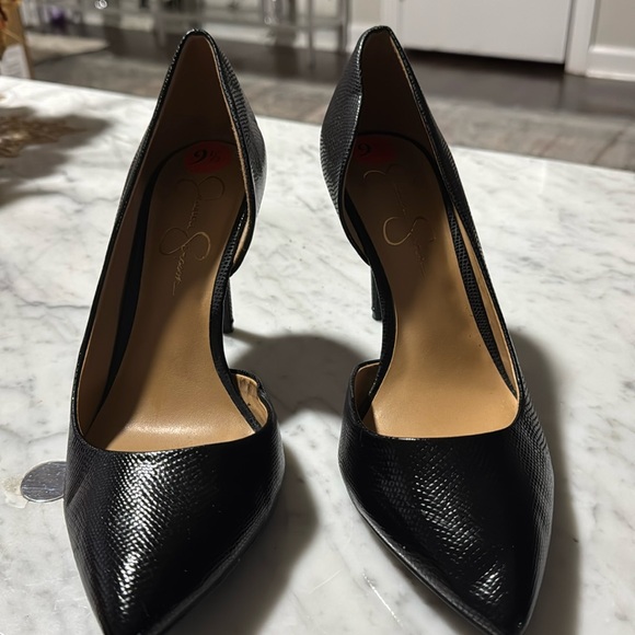 Another Jessica Simpson style, stunning black heels, size 9.5. - Picture 1 of 5